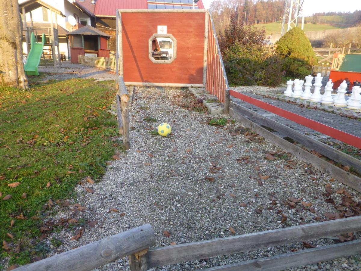Bed and Breakfast Rosslwirt-Rast Strass im Attergau Exteriér fotografie