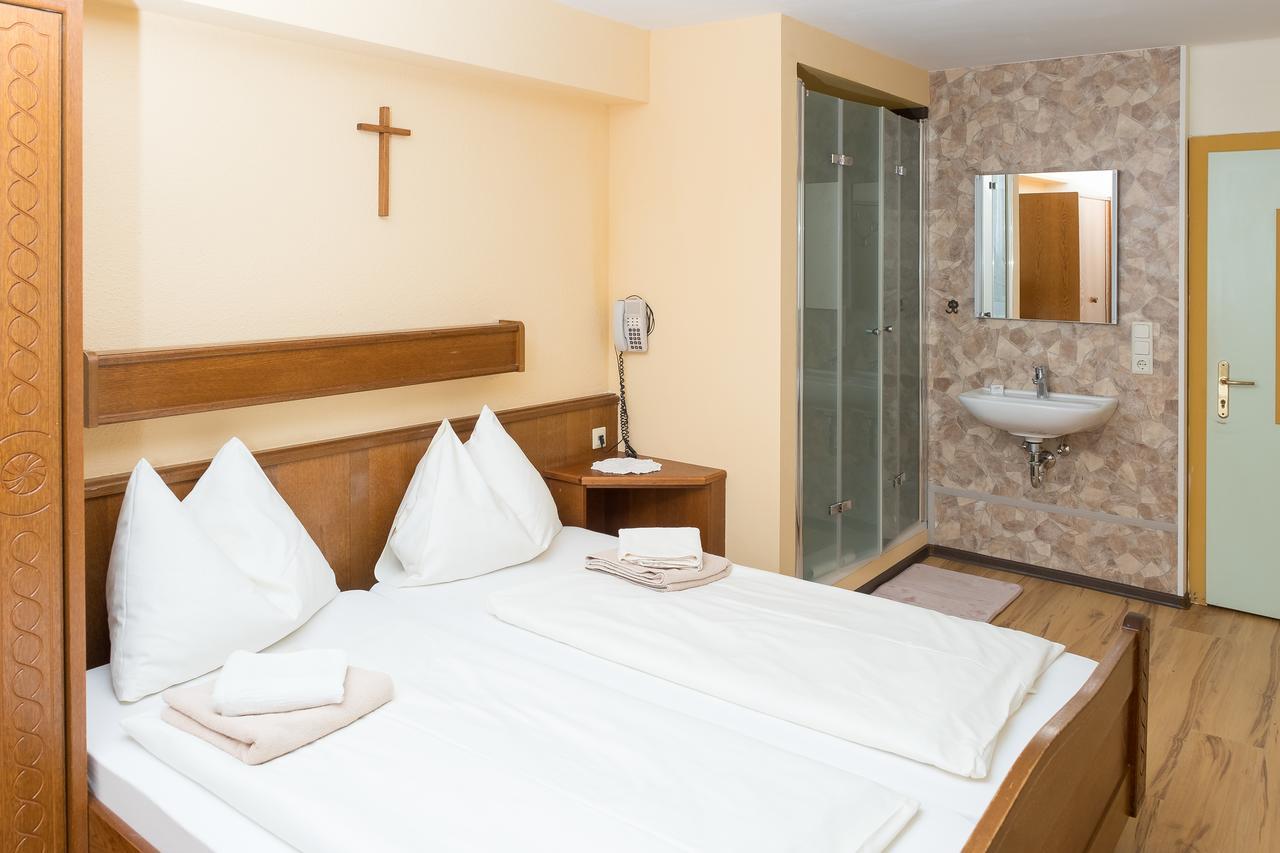 Bed and Breakfast Rosslwirt-Rast Strass im Attergau Exteriér fotografie