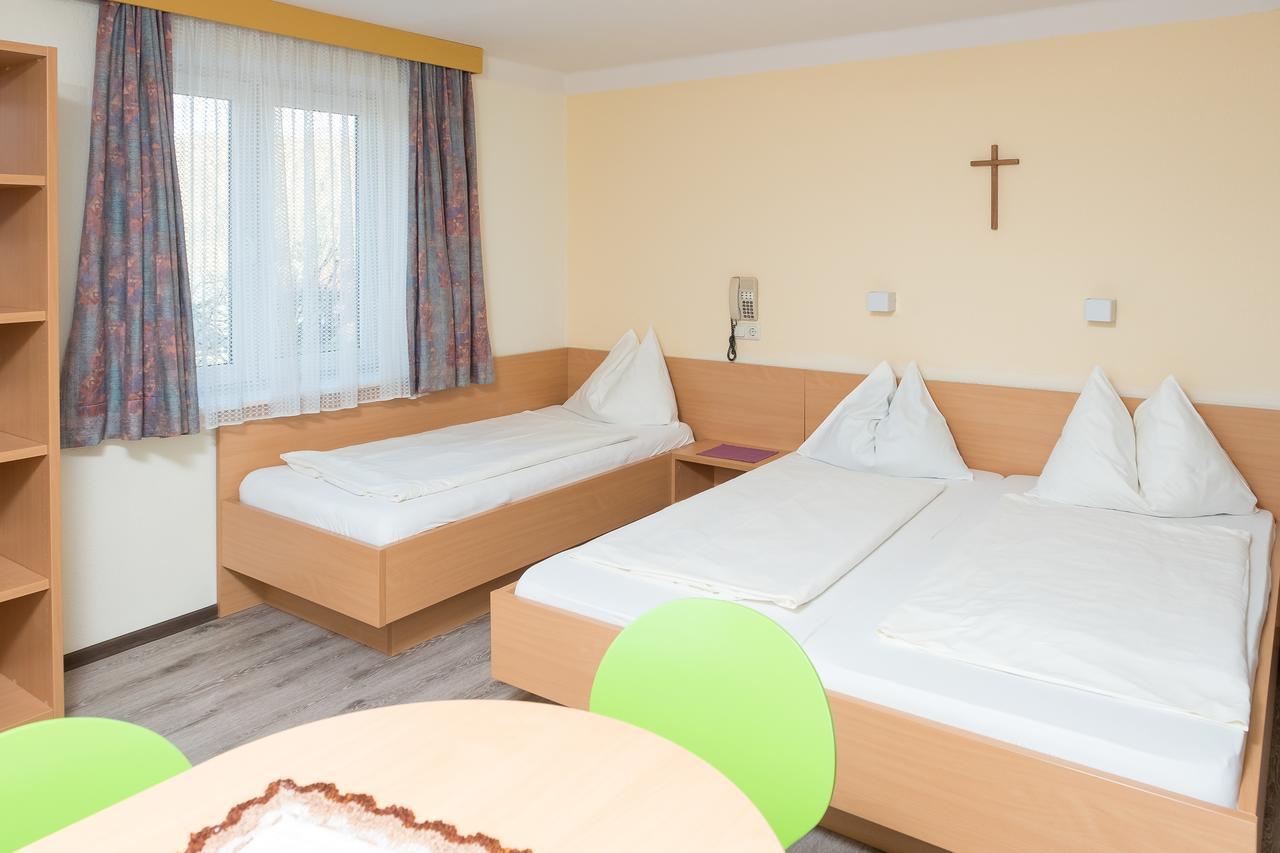 Bed and Breakfast Rosslwirt-Rast Strass im Attergau Exteriér fotografie