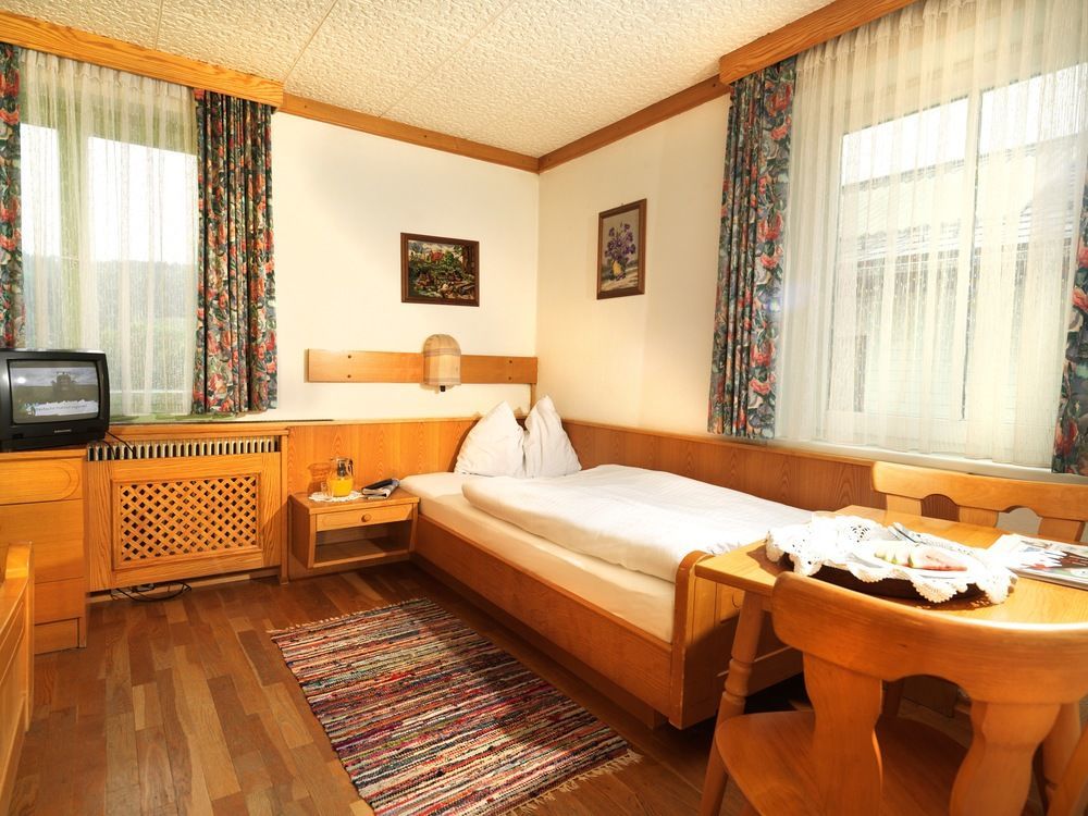 Bed and Breakfast Rosslwirt-Rast Strass im Attergau Exteriér fotografie